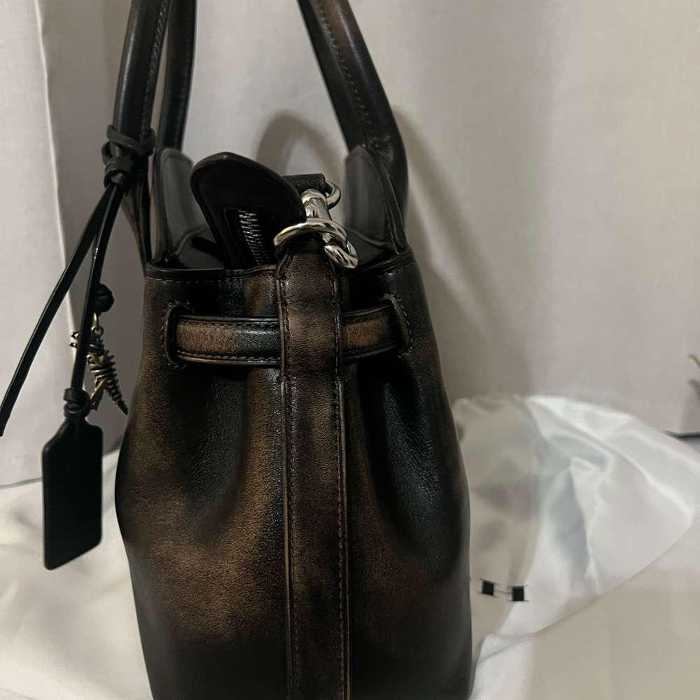 Coach Empire 28 Loved Leather - Picture 5 of 12